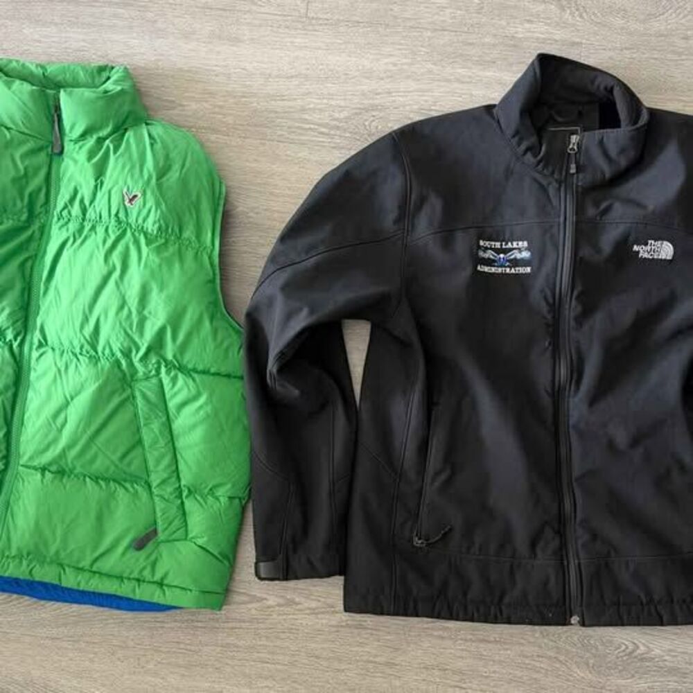 Lots of 2 The North Face Softshell Jacket XL + American Eagle Green Puffer Vest